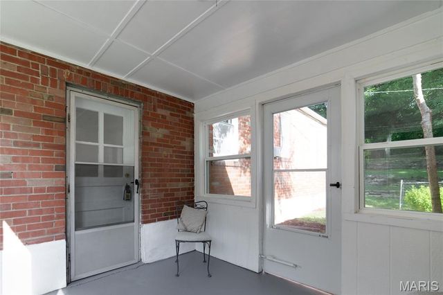 223 Robert Avenue, St Louis, MO 63135