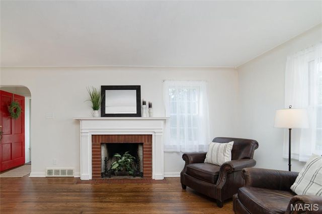 223 Robert Avenue, St Louis, MO 63135