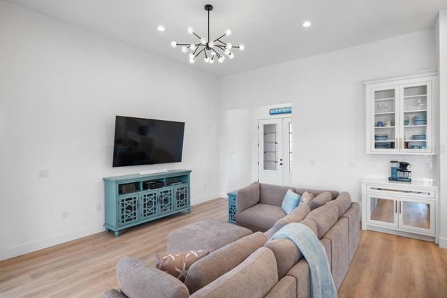 8125 MOSSBORGER AVENUE, North Port, FL 34287