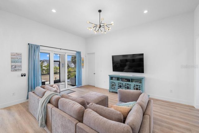 8125 MOSSBORGER AVENUE, North Port, FL 34287