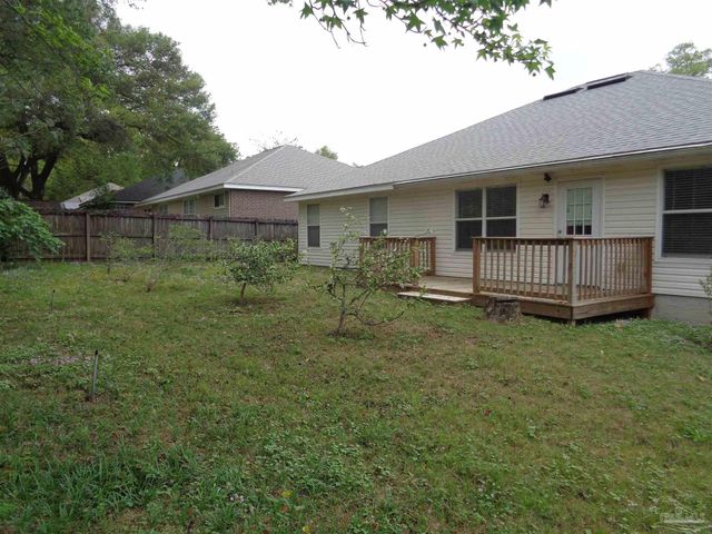 10120 Crest Ridge Dr, Pensacola, FL 32514