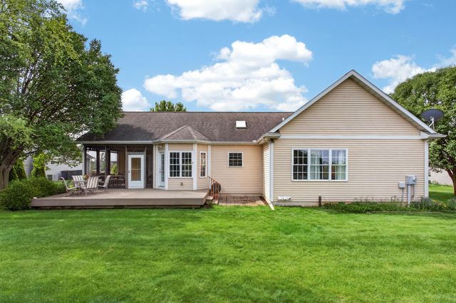 1563 Prairie Drive, Royalton Twp, MI 49085