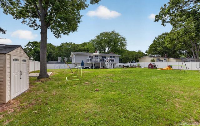 42 W Broadway, Port Jefferson Station, NY 11776