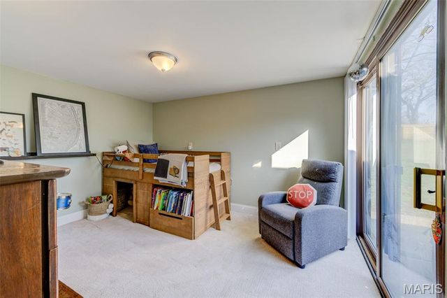 1005 W Frisco Avenue, St Louis, MO 63122