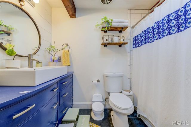 1005 W Frisco Avenue, St Louis, MO 63122