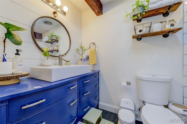 1005 W Frisco Avenue, St Louis, MO 63122