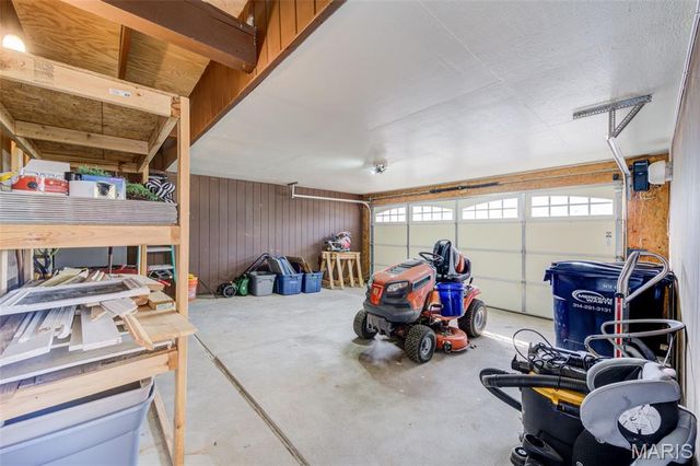 1005 W Frisco Avenue, St Louis, MO 63122