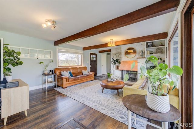 1005 W Frisco Avenue, St Louis, MO 63122