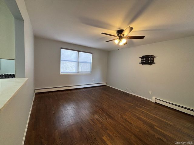 1690 Grand Avenue A16, North Baldwin, NY 11510