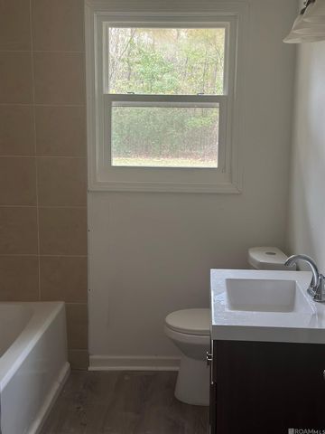 11665 Troy St, Baton Rouge, LA 70811