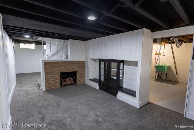 20220 Lancaster Street, Harper Woods, MI 48225