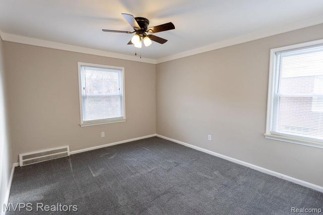 20220 Lancaster Street, Harper Woods, MI 48225