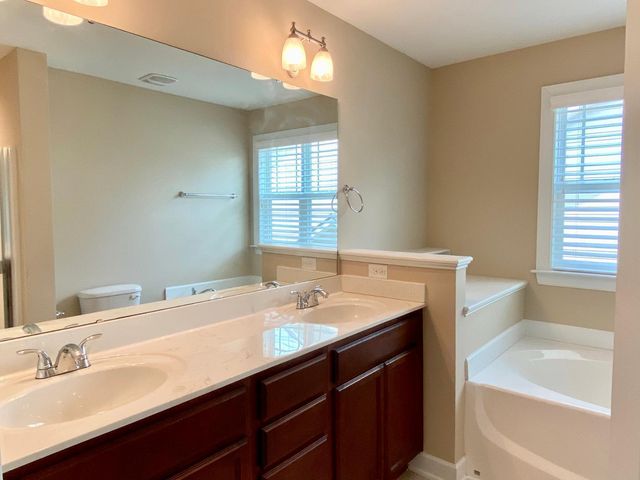 2022 Chancellor Place, Raleigh, NC 27603