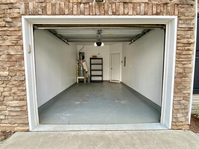 2022 Chancellor Place, Raleigh, NC 27603