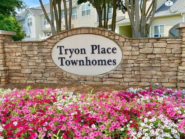 2022 Chancellor Place, Raleigh, NC 27603