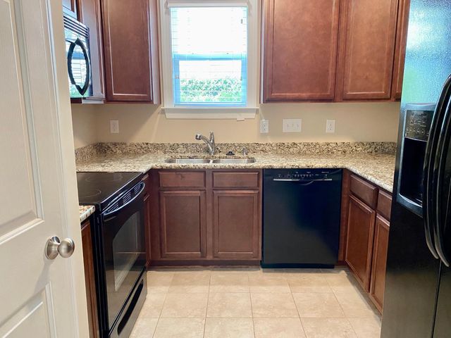 2022 Chancellor Place, Raleigh, NC 27603