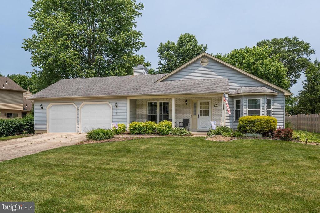 12 MAYVILLE LANE, Marlton, NJ 08053
