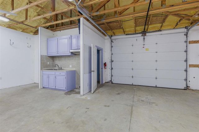7803 Gossett Road, Lake Charles, LA 70605