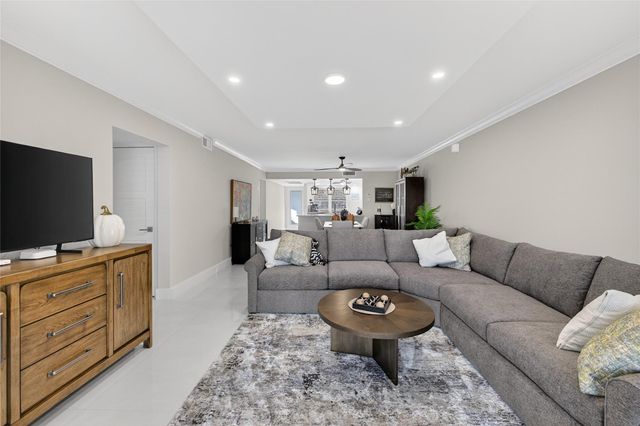 3306 Aruba Way B2, Coconut Creek, FL 33066