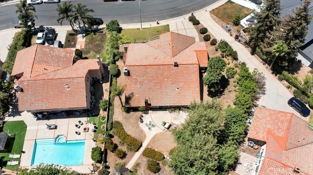 19817 Hiawatha Street, Chatsworth, CA 91311