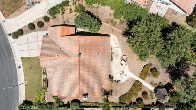 19817 Hiawatha Street, Chatsworth, CA 91311