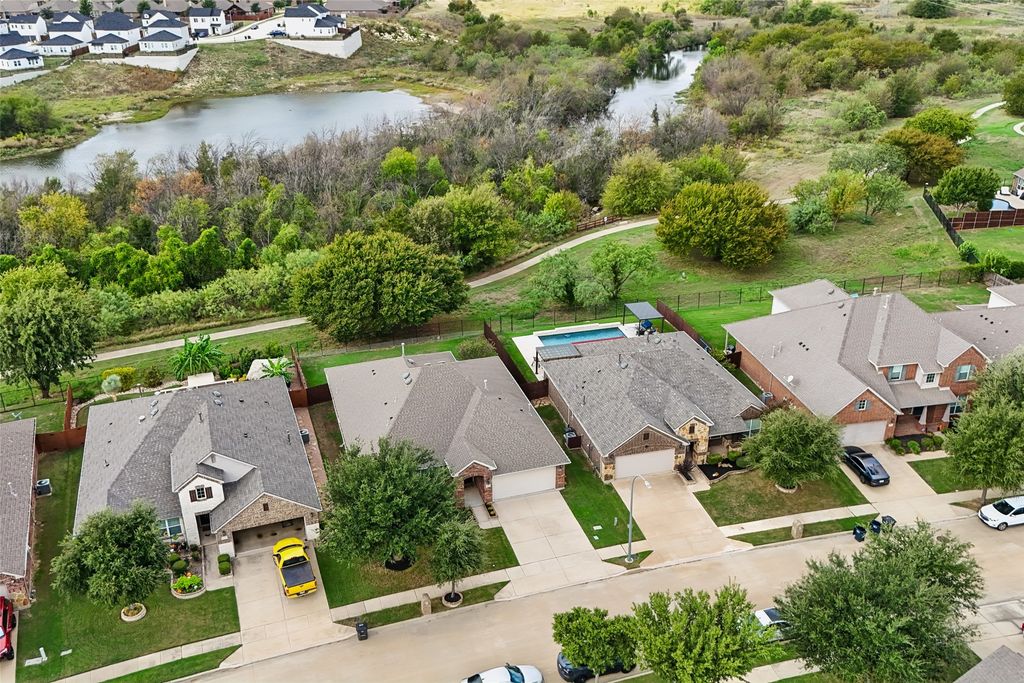 7417 Lowline Drive, Fort Worth, TX 76131 — exterior