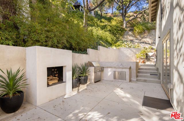 6319 Heather Drive, Los Angeles, CA 90068