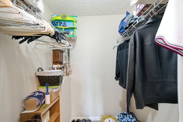 742 Bowling Branch Rd, Cottontown, TN 37048