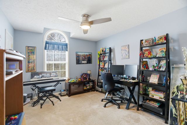 742 Bowling Branch Rd, Cottontown, TN 37048