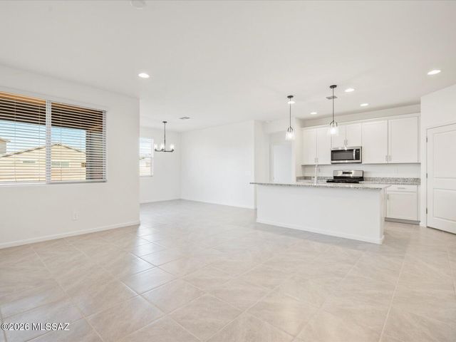 17054 S Paseo Sombrita, Sahuarita, AZ 85629