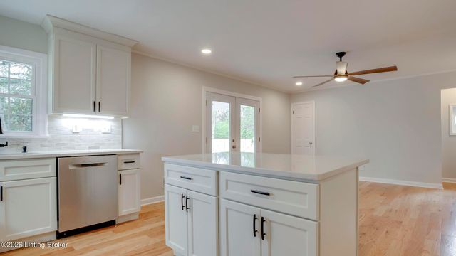 4203 Cottagehill Rd, Jeffersontown, KY 40299