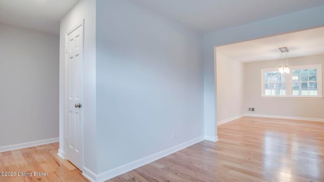 4203 Cottagehill Rd, Jeffersontown, KY 40299