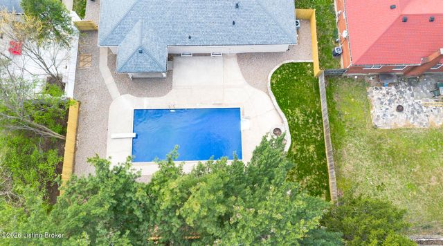 4203 Cottagehill Rd, Jeffersontown, KY 40299