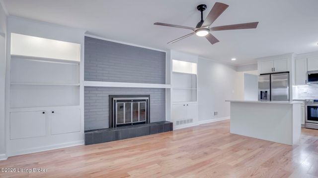 4203 Cottagehill Rd, Jeffersontown, KY 40299