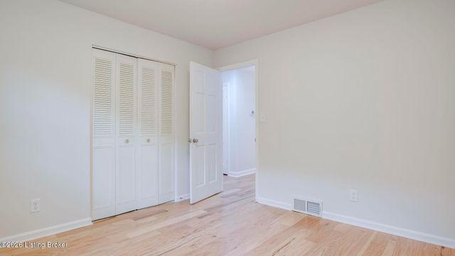 4203 Cottagehill Rd, Jeffersontown, KY 40299