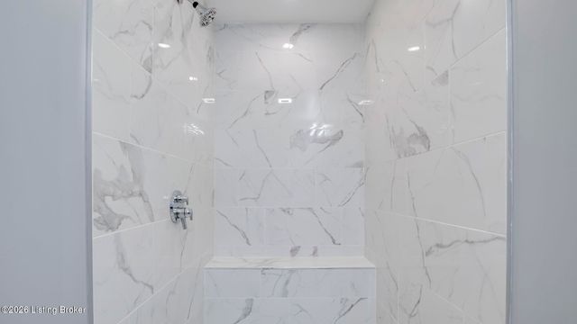 4203 Cottagehill Rd, Jeffersontown, KY 40299