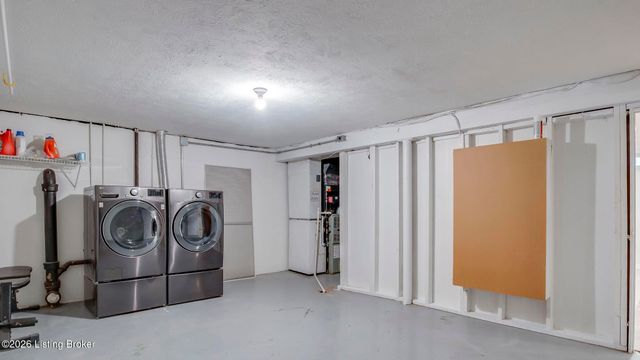 4203 Cottagehill Rd, Jeffersontown, KY 40299