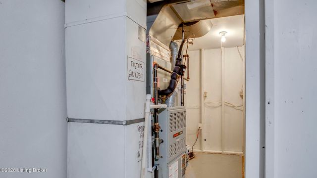 4203 Cottagehill Rd, Jeffersontown, KY 40299