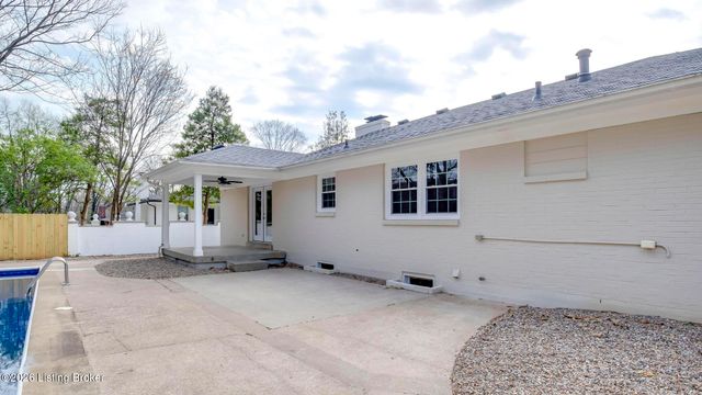 4203 Cottagehill Rd, Jeffersontown, KY 40299