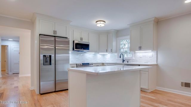 4203 Cottagehill Rd, Jeffersontown, KY 40299