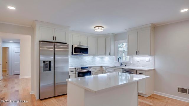 4203 Cottagehill Rd, Jeffersontown, KY 40299