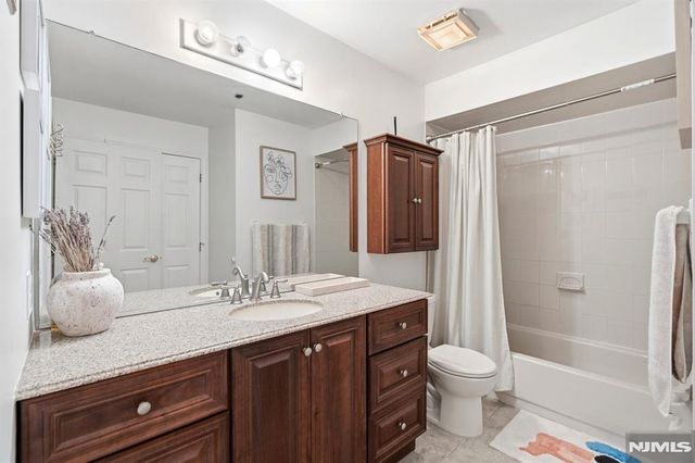 20 Midland 3C, Kearny, NJ 07032