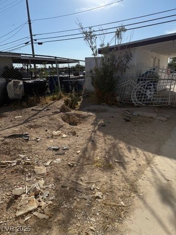 2109 Glider Street, North Las Vegas, NV 89030