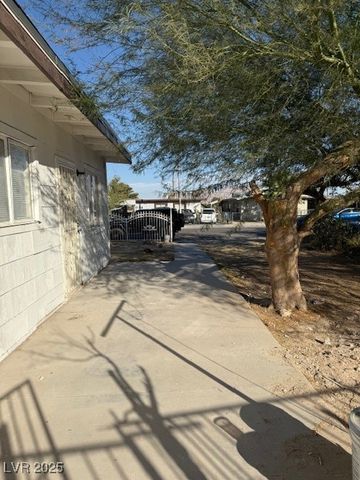 2109 Glider Street, North Las Vegas, NV 89030