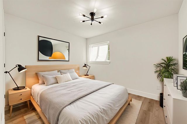 5827 Heron Drive, Houston, TX 77033