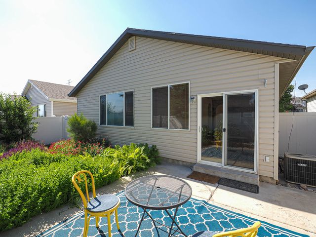 5924 W OAKSHADE LN, West Jordan, UT 84081