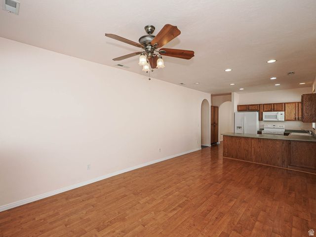 5924 W OAKSHADE LN, West Jordan, UT 84081