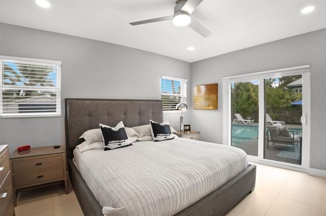 833 NE 17th Court, Fort Lauderdale, FL 33305