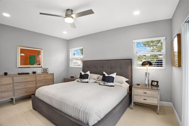 833 NE 17th Court, Fort Lauderdale, FL 33305