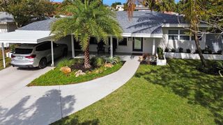 833 NE 17th Court, Fort Lauderdale, FL 33305